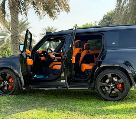 Land Rover Defender 2022
