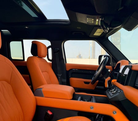 Land Rover Defender 2022