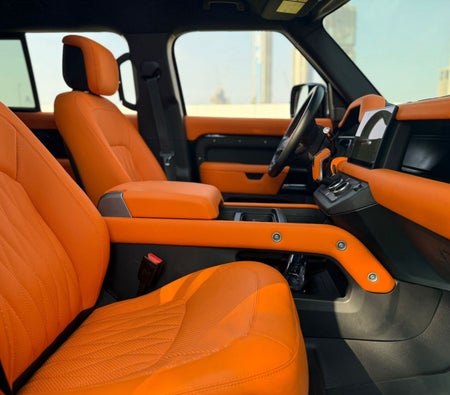 Land Rover Defender 2022