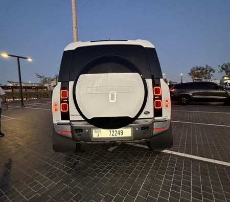 Land Rover Defender 2023
