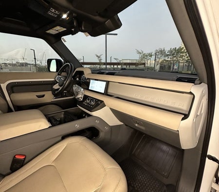 Land Rover Defender 2023