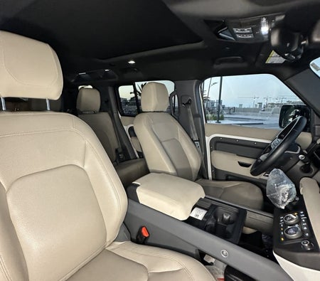 Land Rover Defender 2023