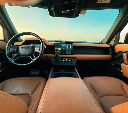 Land Rover Defender 2023