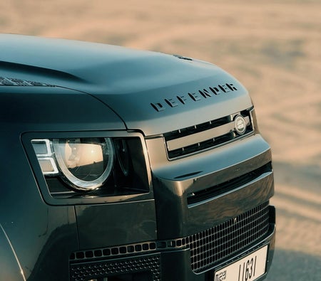 Land Rover Defender 2023