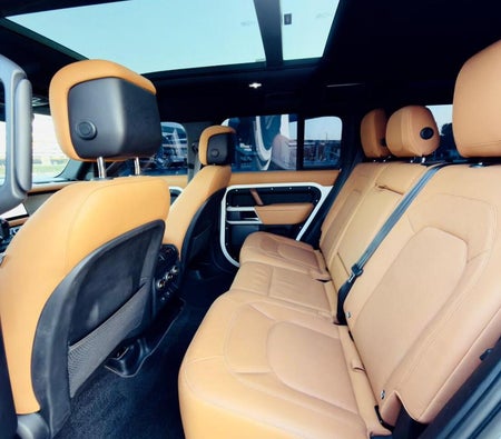 Land Rover Defender 2023