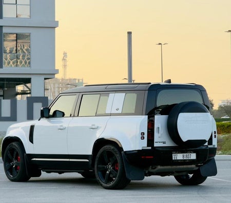 Land Rover Defender 2023