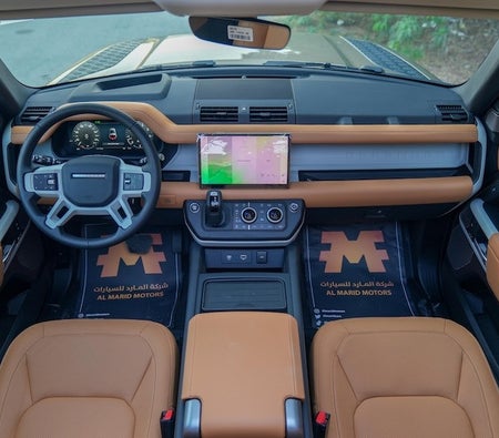 Land Rover Defender 90 2024, photo 2 of 4