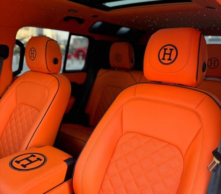 Land Rover Defender 2024