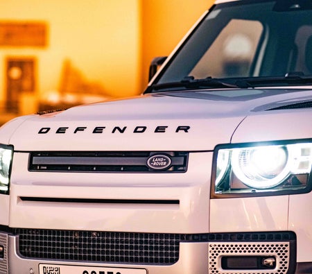 Land Rover Defender 2024