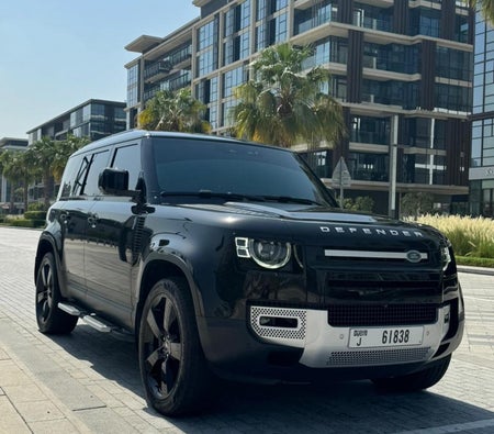 Land Rover Defender 2024
