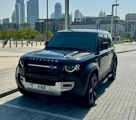Land Rover Defender 2024