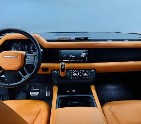 Land Rover Defender 2024