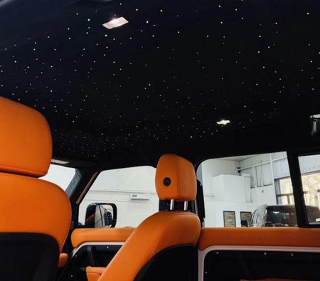 Land Rover Defender 2024