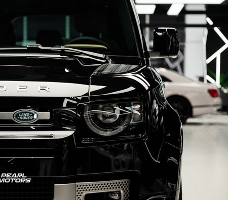 zwart Land Rover Defender 110 P400 X-Dynamic HSE 2025