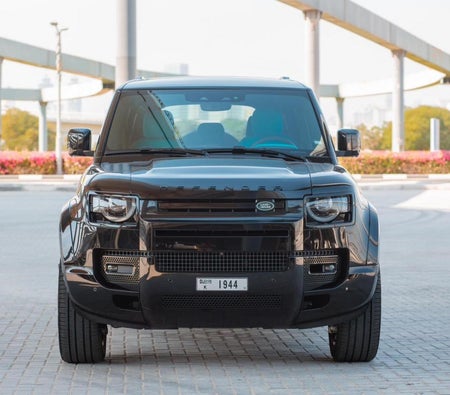 Land Rover Defender 2025