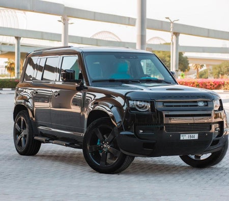 Land Rover Defender 2025