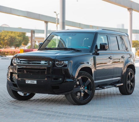 Land Rover Defender 2025