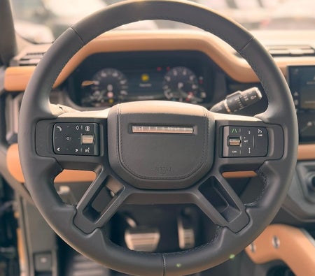 Land Rover Defender X 2025, photo 2 of 4