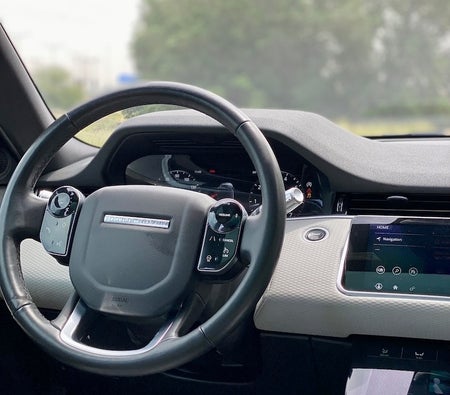 Black Land Rover Range Rover Evoque 2020