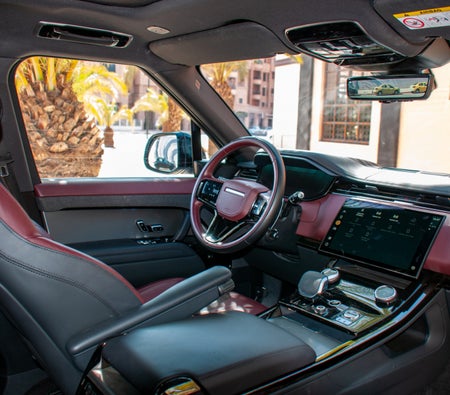 White Land Rover Range Rover Sport 2023