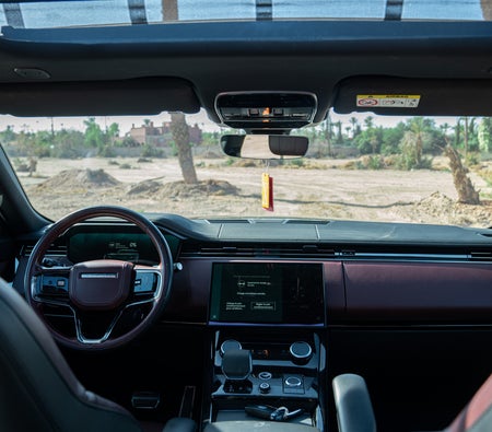 Schwarz Land Rover Range Rover Sport 2024 Schwarz Land Rover Range Rover Sport 2024
