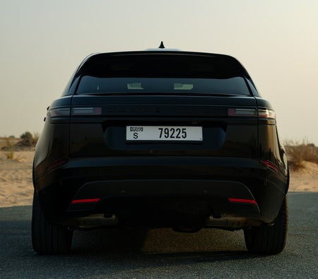 Black Land Rover Range Rover Velar R Dynamic 2026