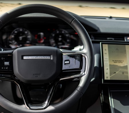 Land Rover Range Rover Velar 2024, photo 2 of 4