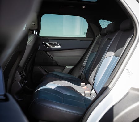 Land Rover Range Rover Velar 2024, photo 3 of 4