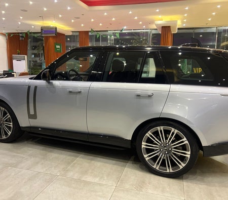 Silver Land Rover Range Rover Vogue Autobiography V8 2023 Silver Land Rover Range Rover Vogue Autobiography V8 2023