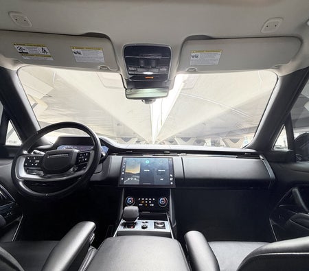 Land Rover Range Rover Vogue HSE V8 2023, photo 2 of 4