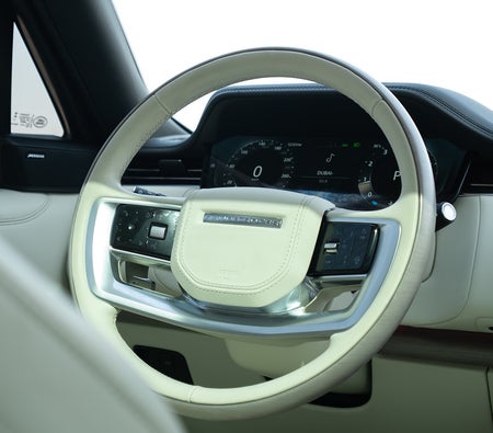 Land Rover Range Rover Vogue HSE V8 2025, photo 3 of 4