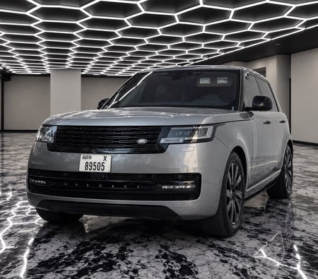 Land Rover Range Rover Vogue LWB 2023, photo 1 of 4
