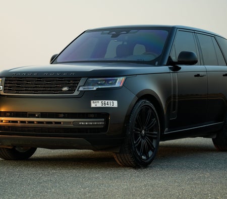 Black Land Rover Range Rover Vogue 2023