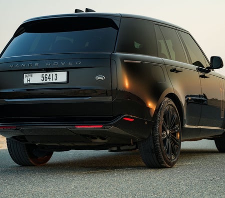 Black Land Rover Range Rover Vogue 2023