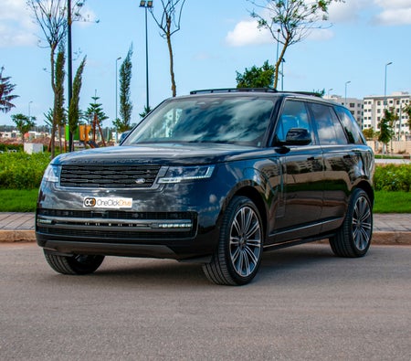 Black Land Rover Range Rover Vogue 2024