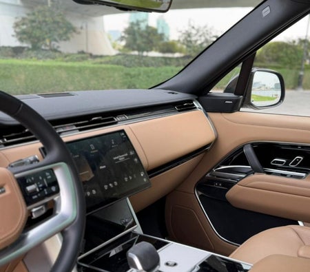 Land Rover Range Rover Vogue 2025, photo 3 of 4