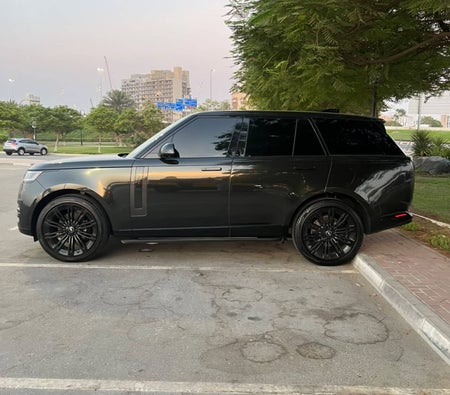 Land Rover Range Rover Vogue 2025, photo 3 of 4