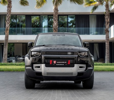 أسود لاند روڤر Defender 130 SE P400 2023