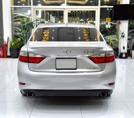 Silber Lexus ES 350 2015 Silber Lexus ES 350 2015