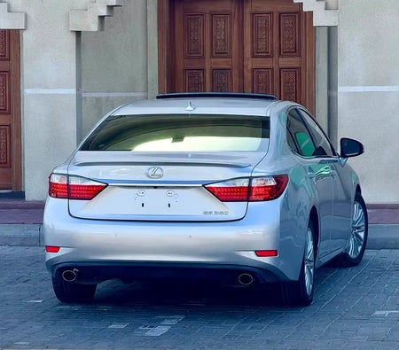 Silver Lexus ES 350 2014