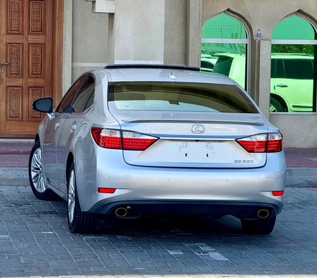 Silver Lexus ES 350 2014