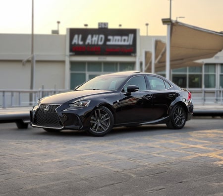 Lexus IS-Series F Sport 2019, photo 2 of 4