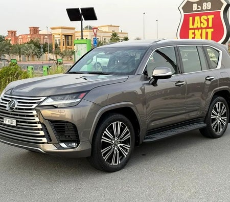 Lexus LX600 Signature 2022, photo 3 of 4