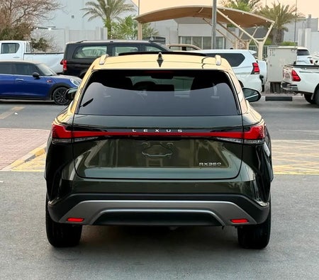 Grün Lexus RX Series 2023