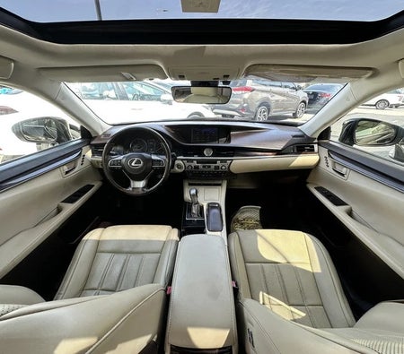 Lexus ES350  2017, photo 3 of 4