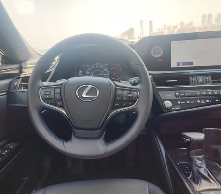 Lexus ES350 2023