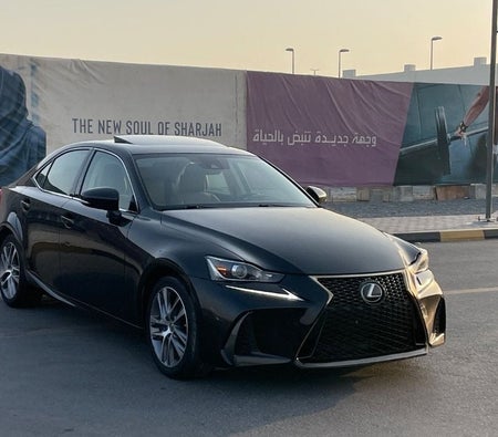 Lexus IS 300 2018, photo 3 of 4
