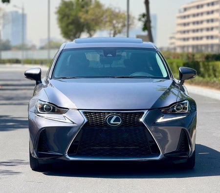 Gris Lexus IS 300 2020