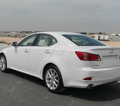 Lexus IS 300 2011, photo 3 of 4