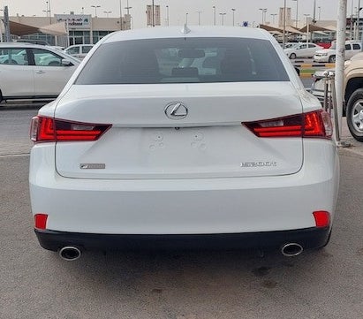 Lexus IS-Series Platinum 2016, photo 4 of 4
